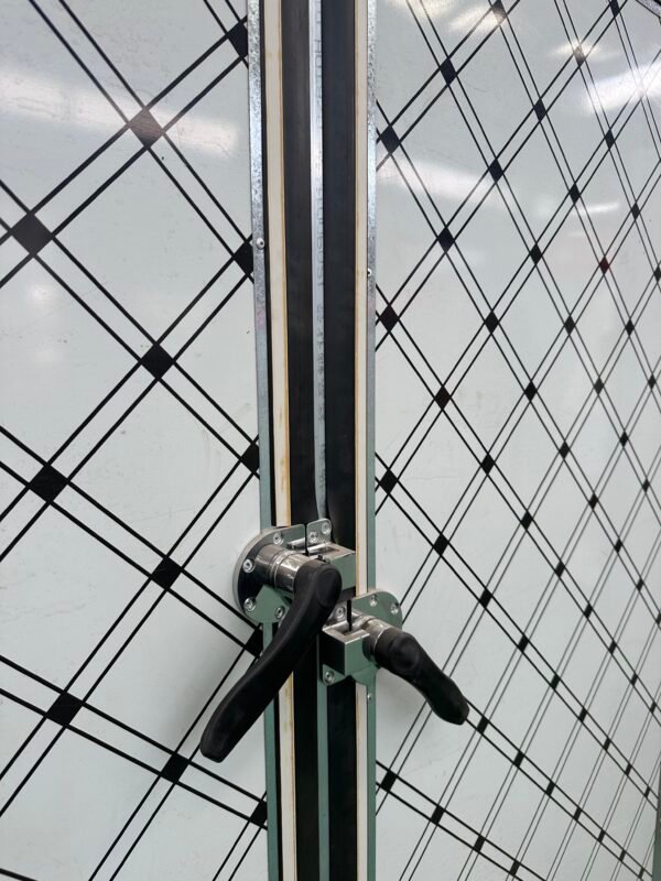 Electric 80th Floor Drying Room - Image 7